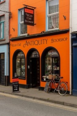 Antiquity - Vegan Bookshopcafe